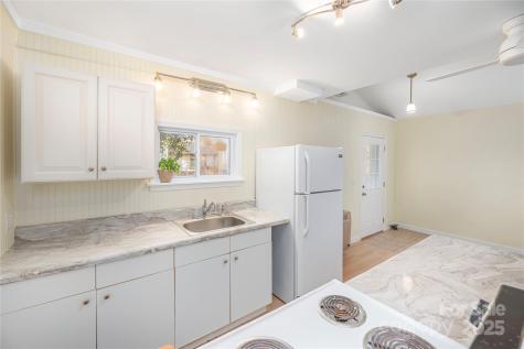 223 Davidson Road Swannanoa NC 28778