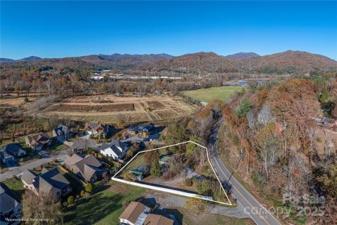 223 Davidson Road Swannanoa NC 28778