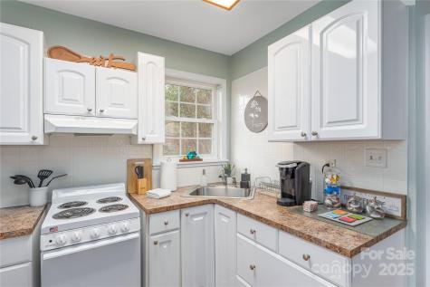 223 Davidson Road Swannanoa NC 28778