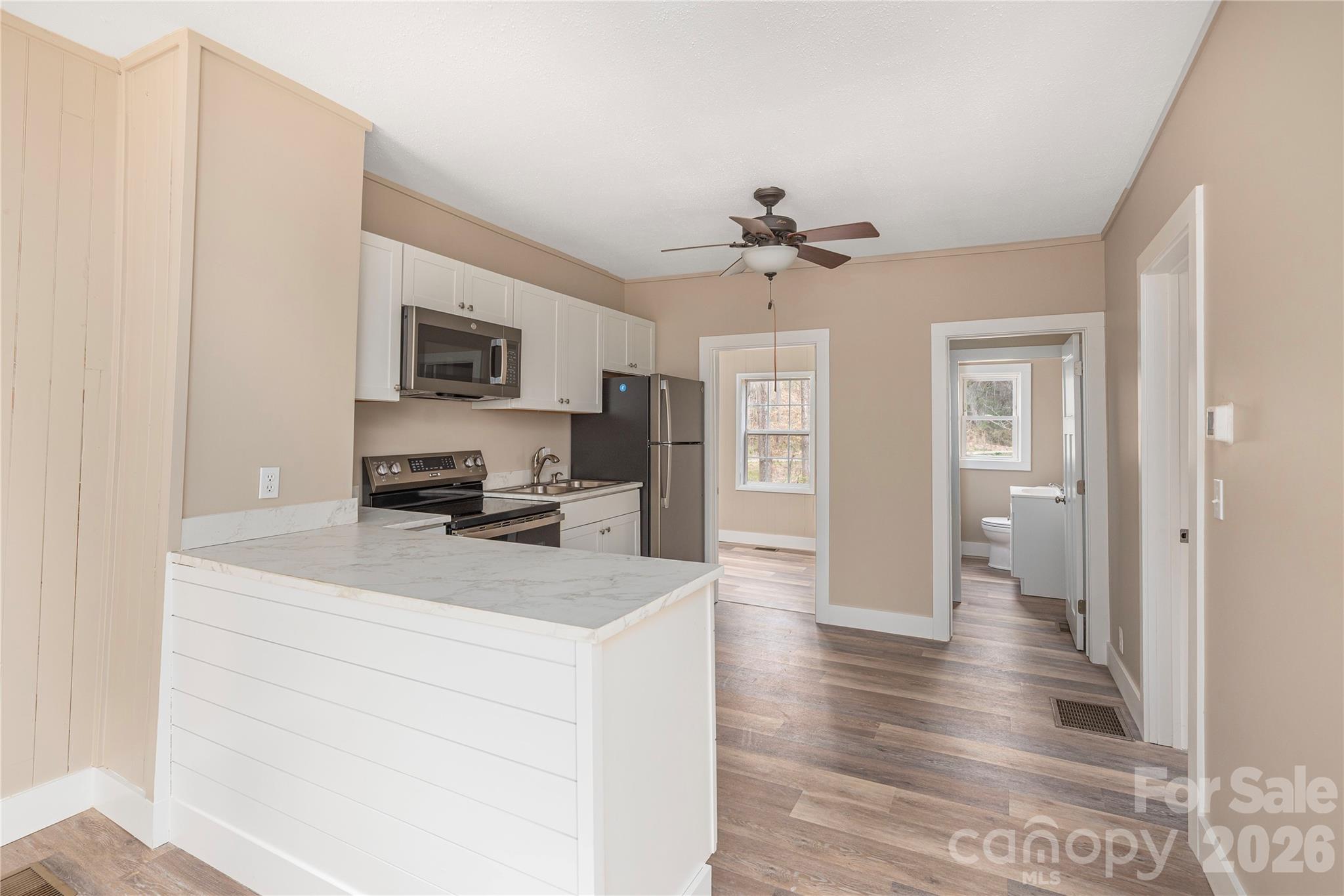 448 Sand Hill Road Asheville NC 28806