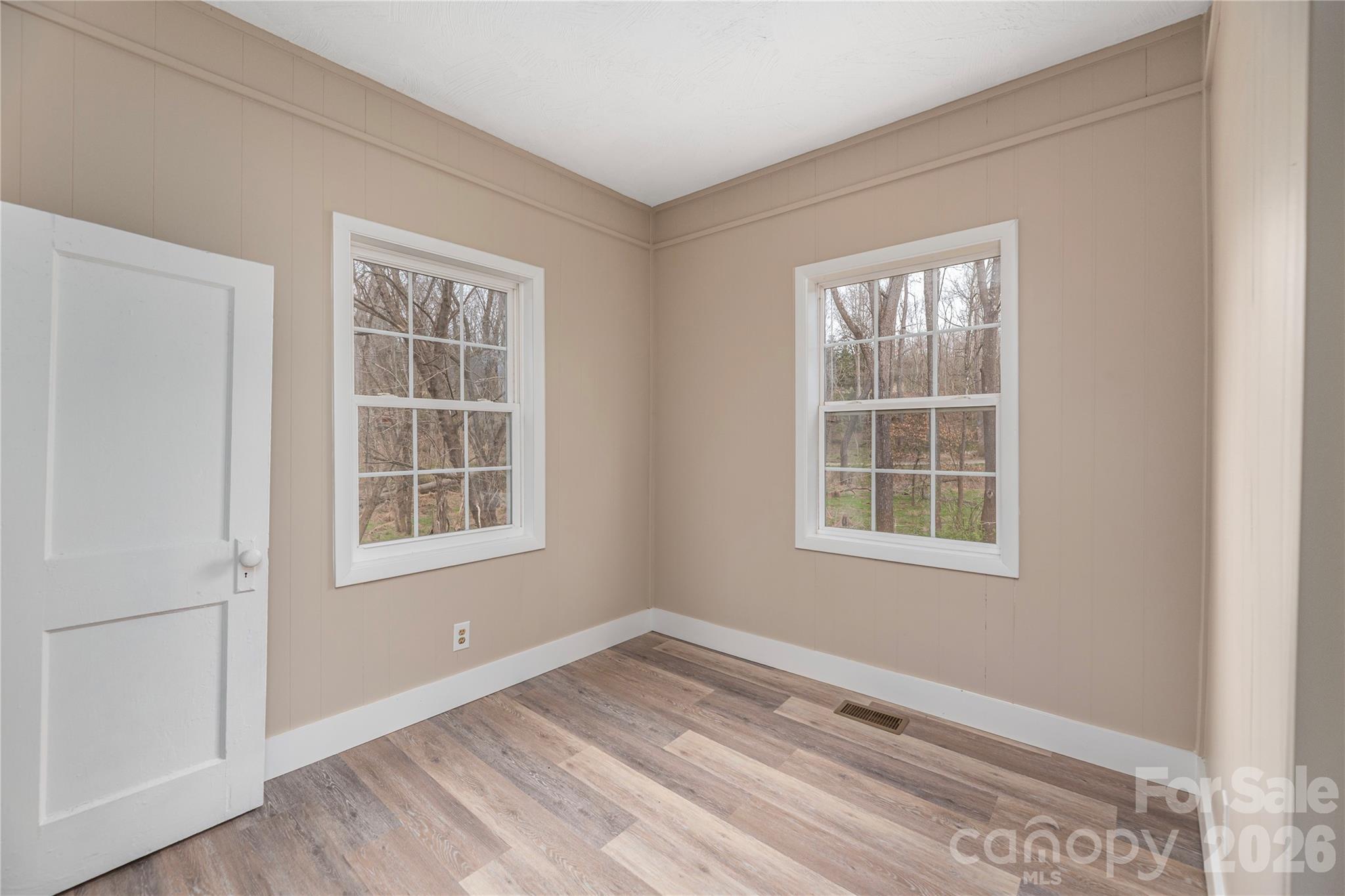 448 Sand Hill Road Asheville NC 28806