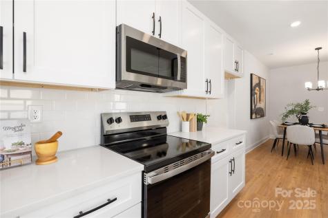 4815/4817 Victoria Avenue Charlotte NC 28269