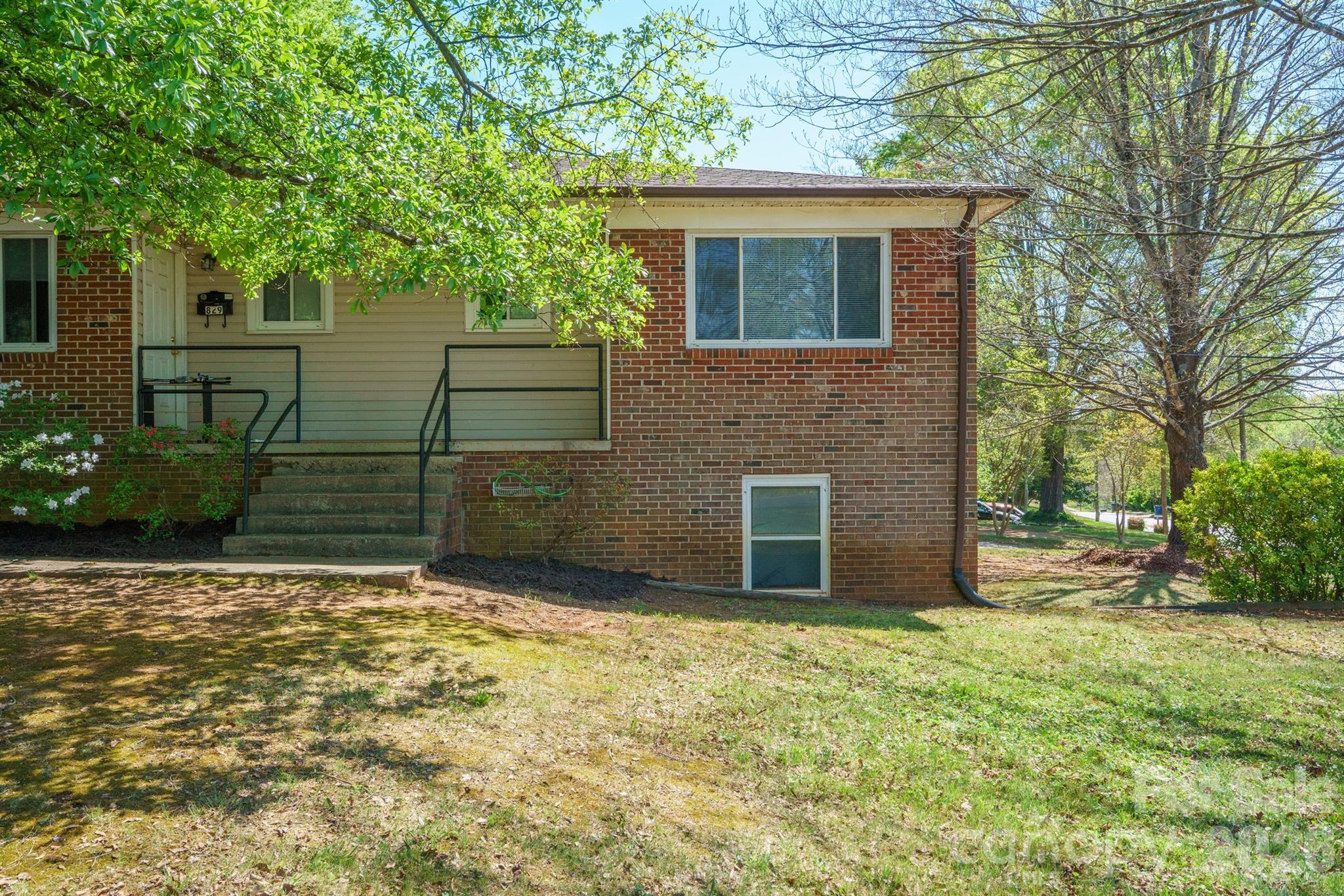 829 4th Avenue SW Hickory NC 28602