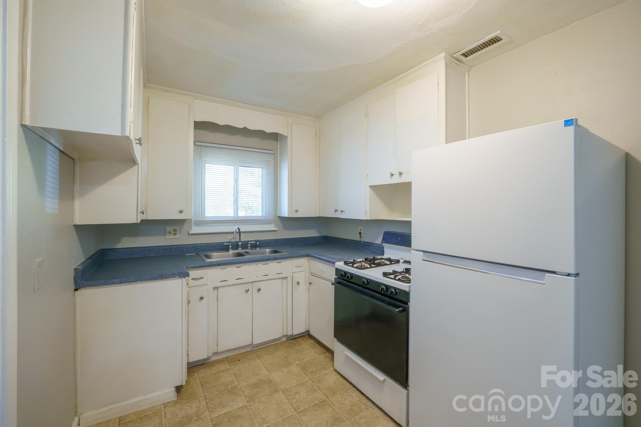 829 4th Avenue SW Hickory NC 28602