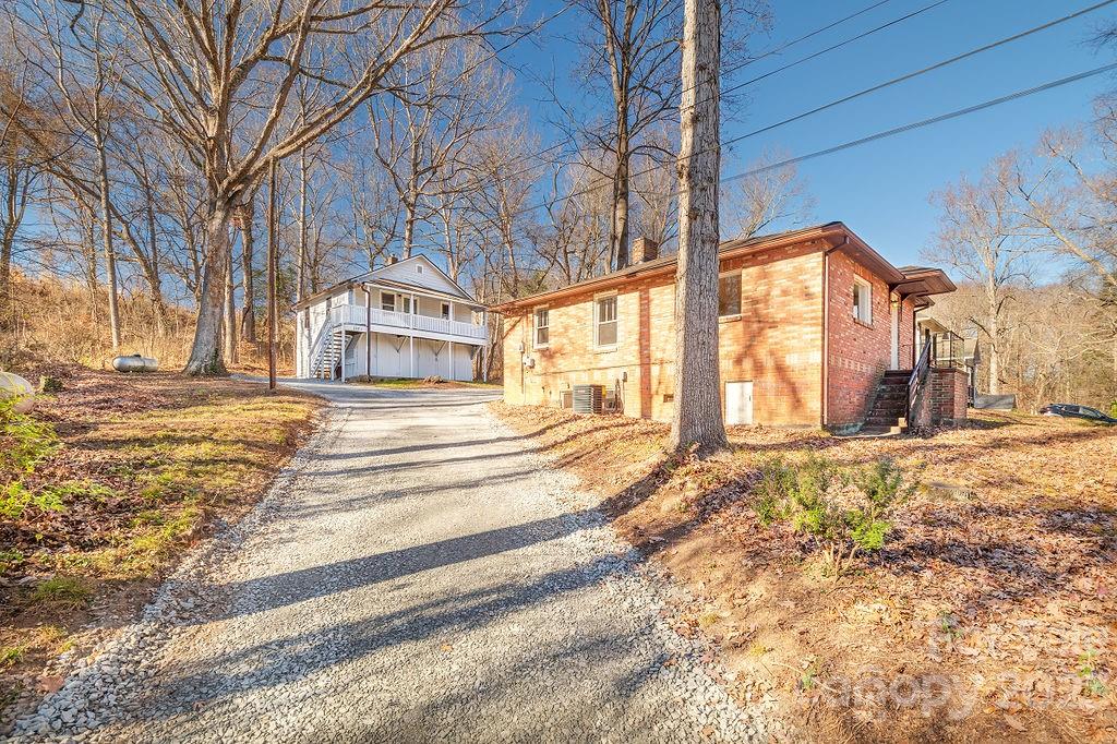 133 Iris Street Asheville NC 28803