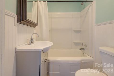 133 Iris Street Asheville NC 28803