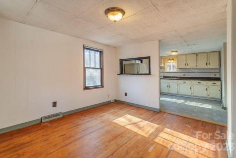 133 Iris Street Asheville NC 28803
