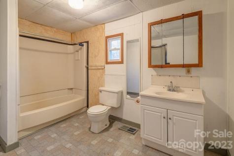 133 Iris Street Asheville NC 28803