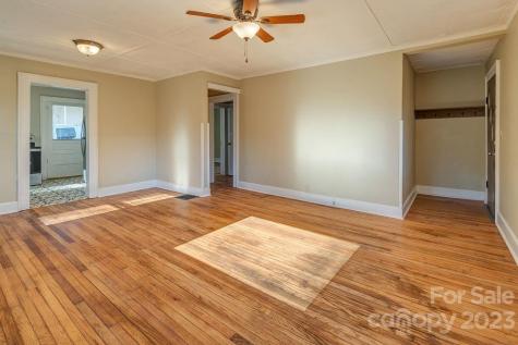 133 Iris Street Asheville NC 28803