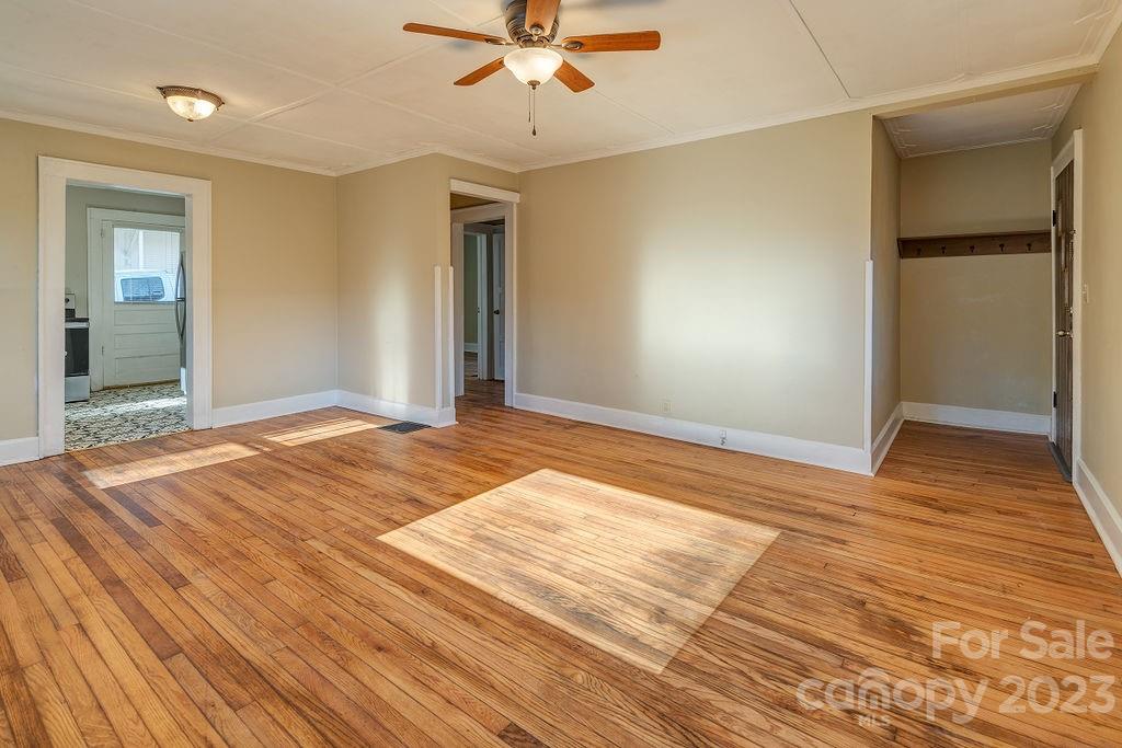 133 Iris Street Asheville NC 28803