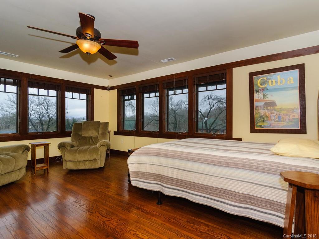 18-20 Beverly Road W Asheville NC 28806