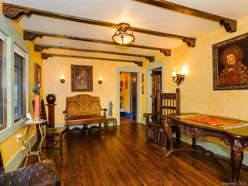 18-20 Beverly Road W Asheville NC 28806