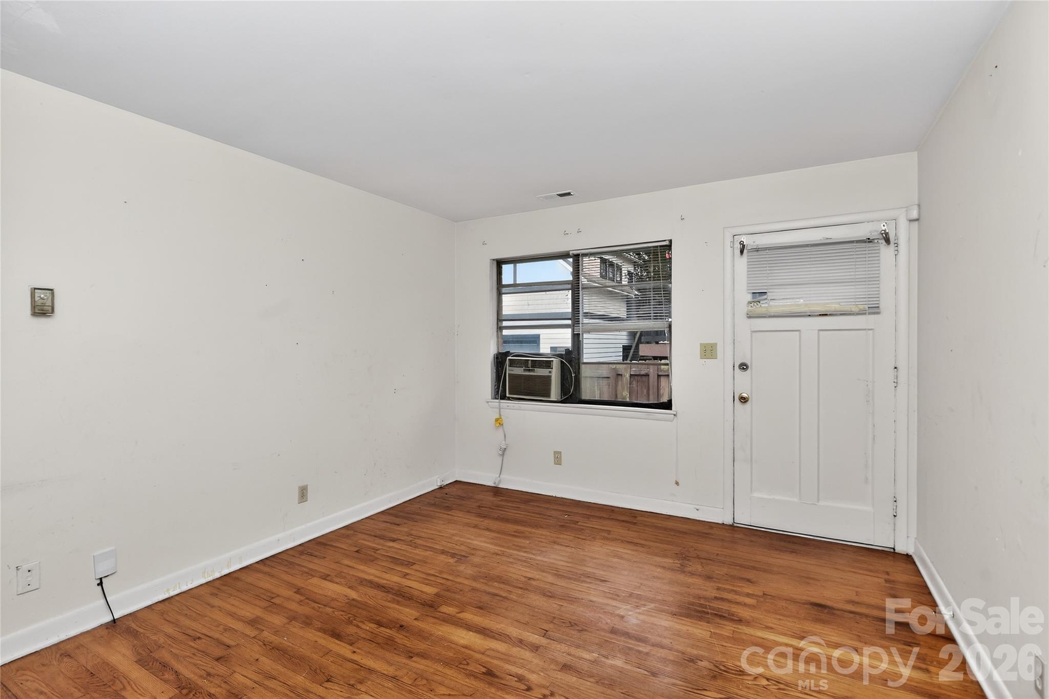 517 Grandin Road Charlotte NC 28208