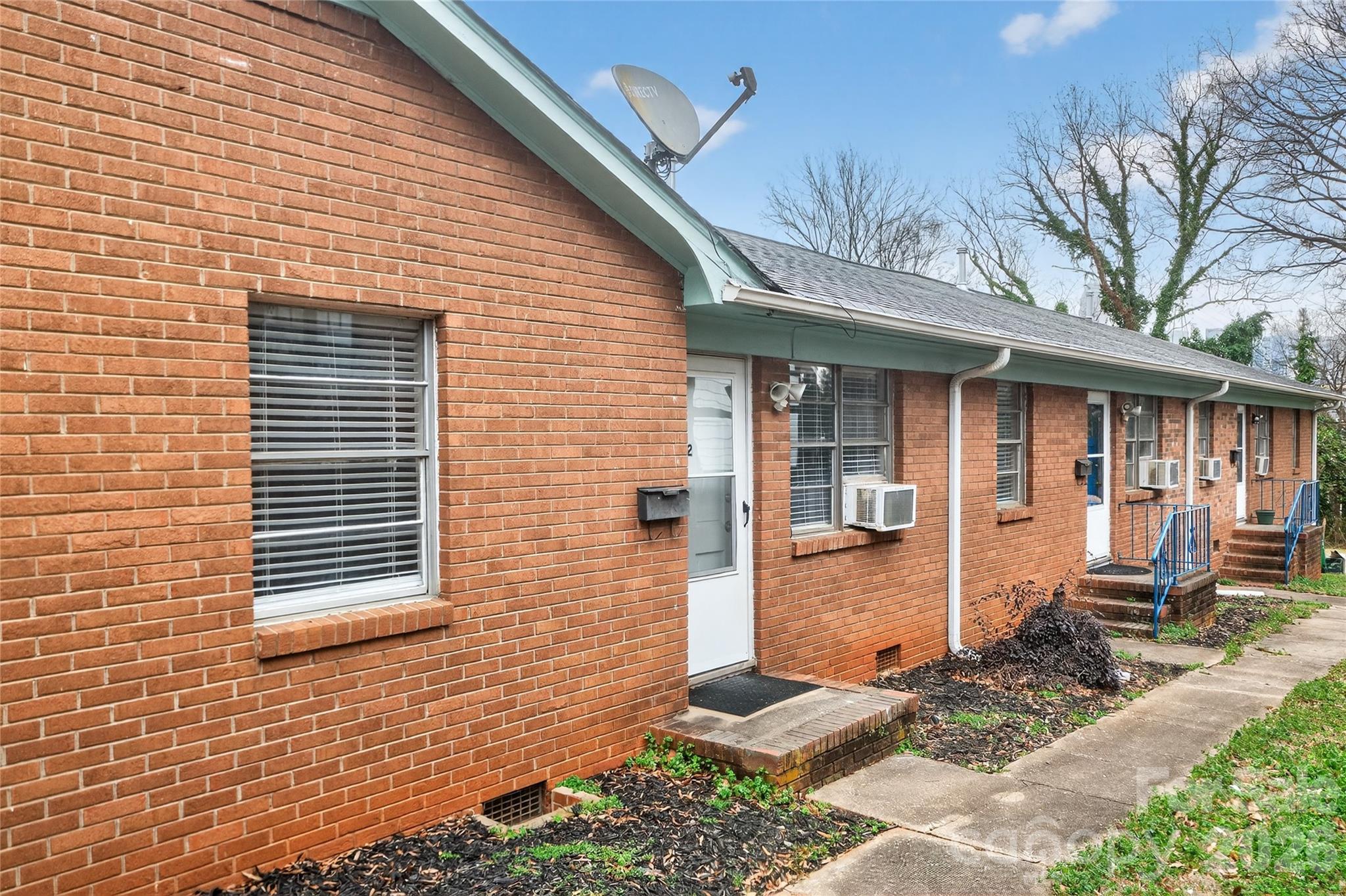 517 Grandin Road Charlotte NC 28208
