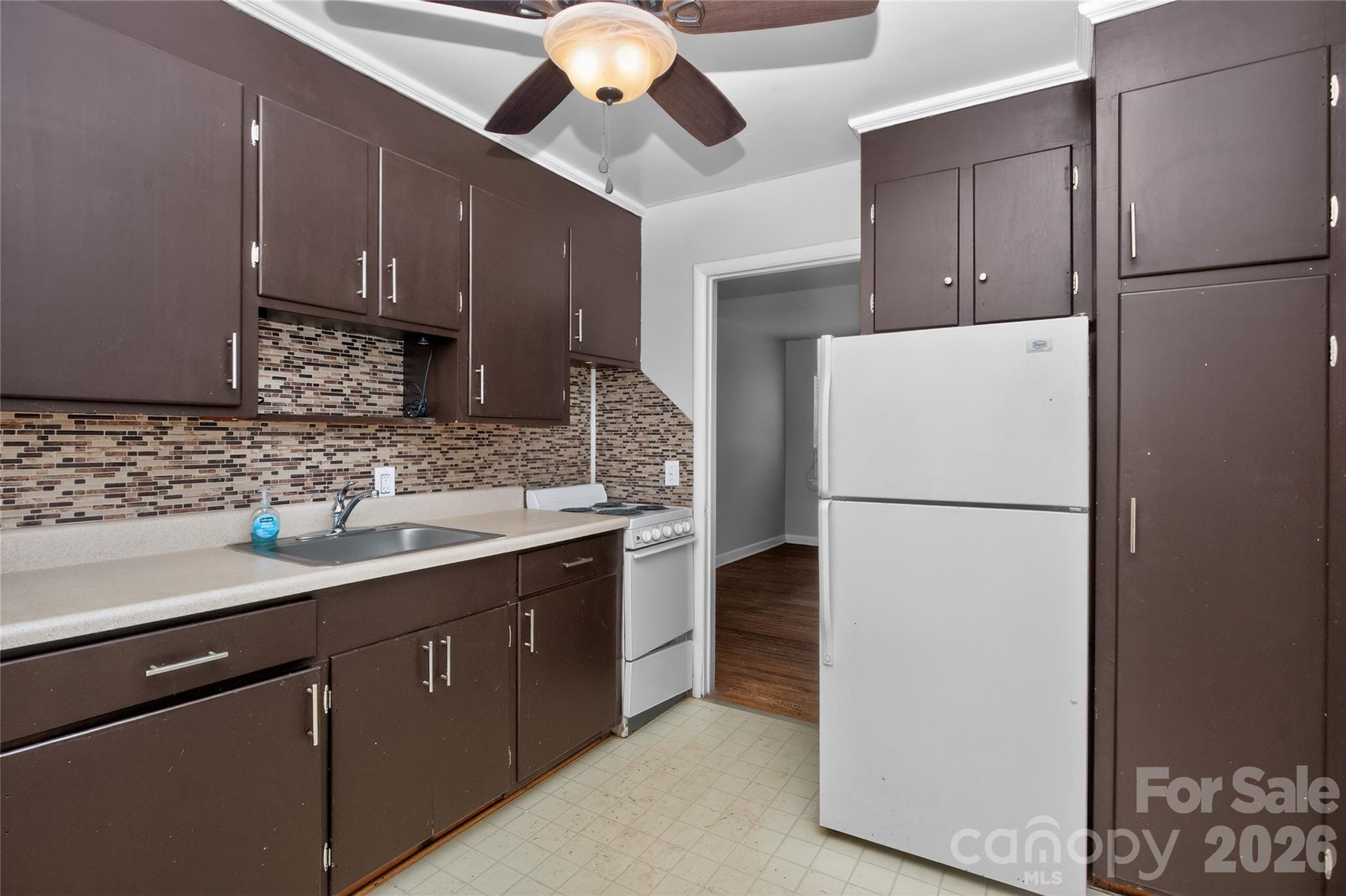 517 Grandin Road Charlotte NC 28208