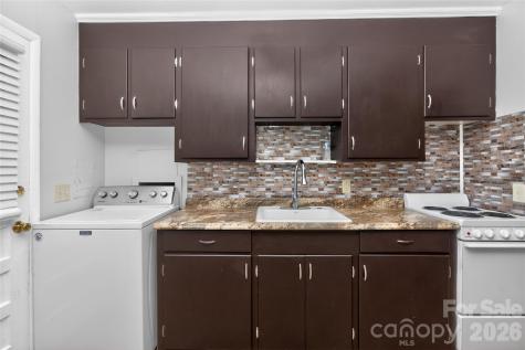 517 Grandin Road Charlotte NC 28208