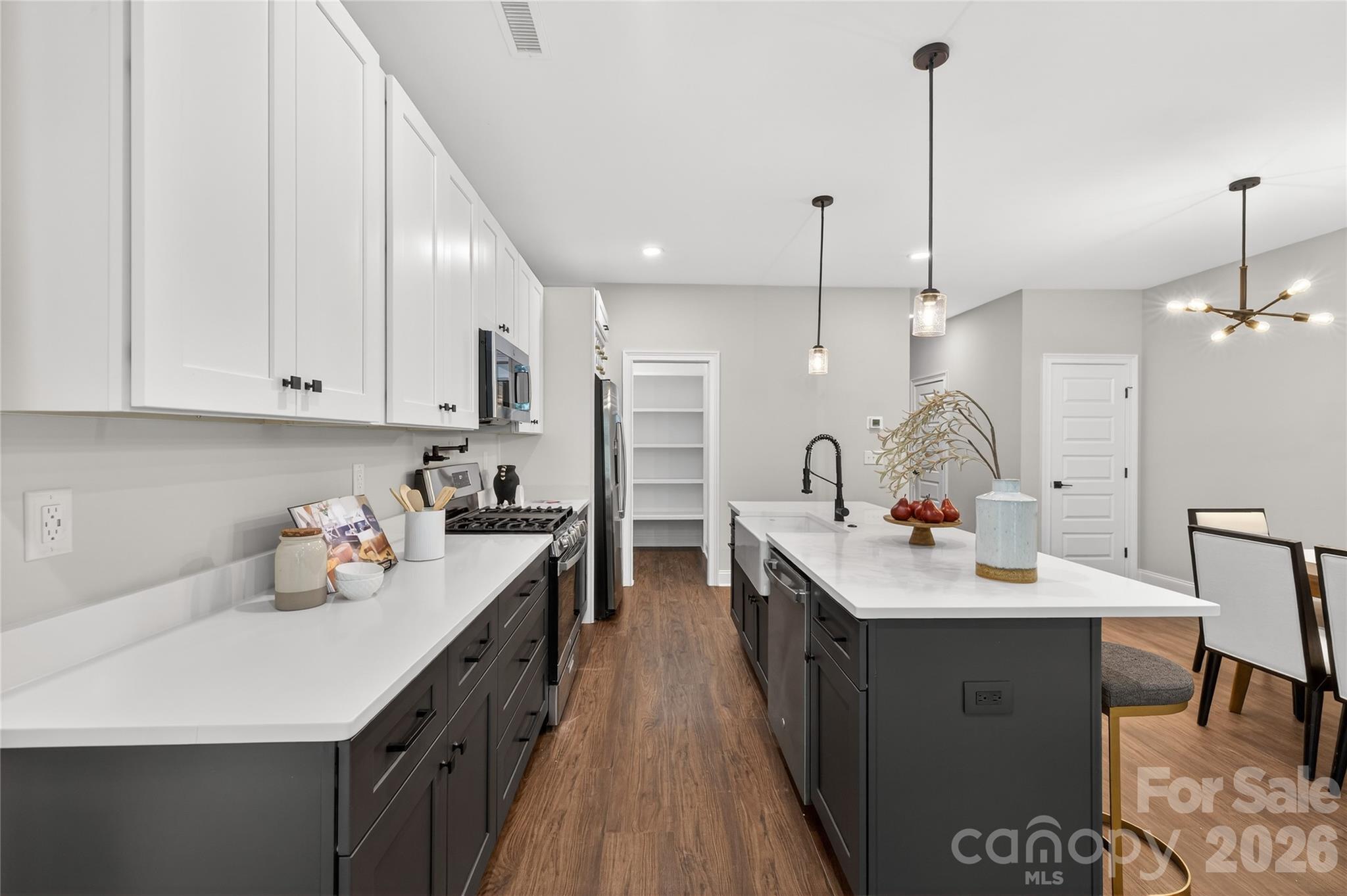 3219 Credenza Road Charlotte NC 28208