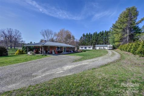 29 Delta Drive Hendersonville NC 28792