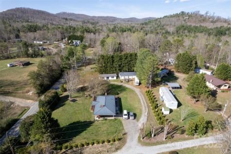 29 Delta Drive Hendersonville NC 28792