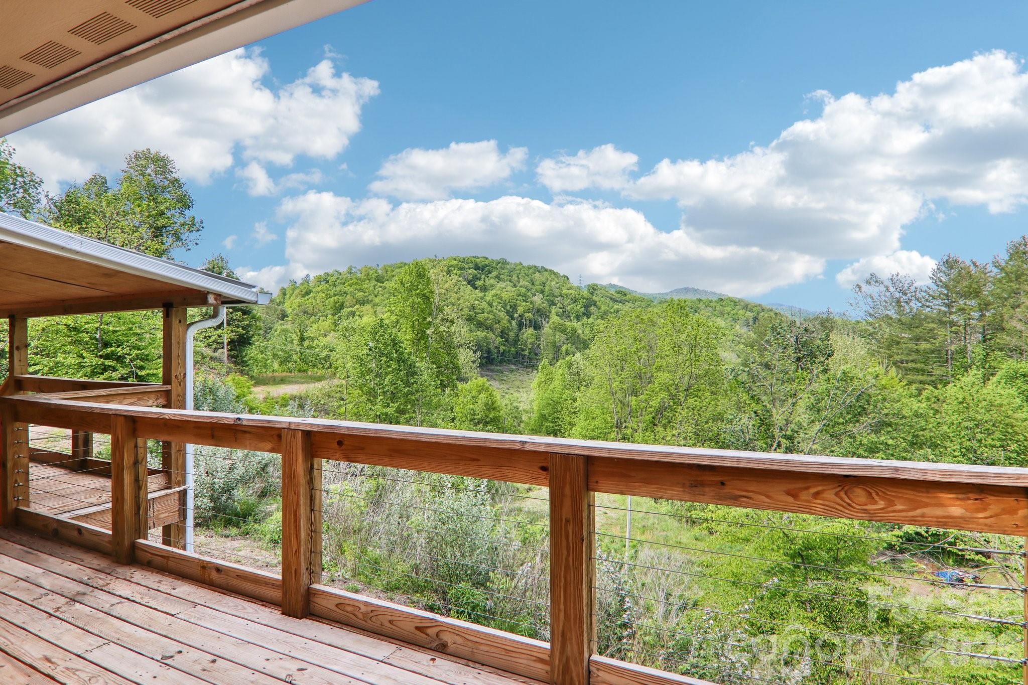 137 Red Maple Lane Burnsville NC 28714