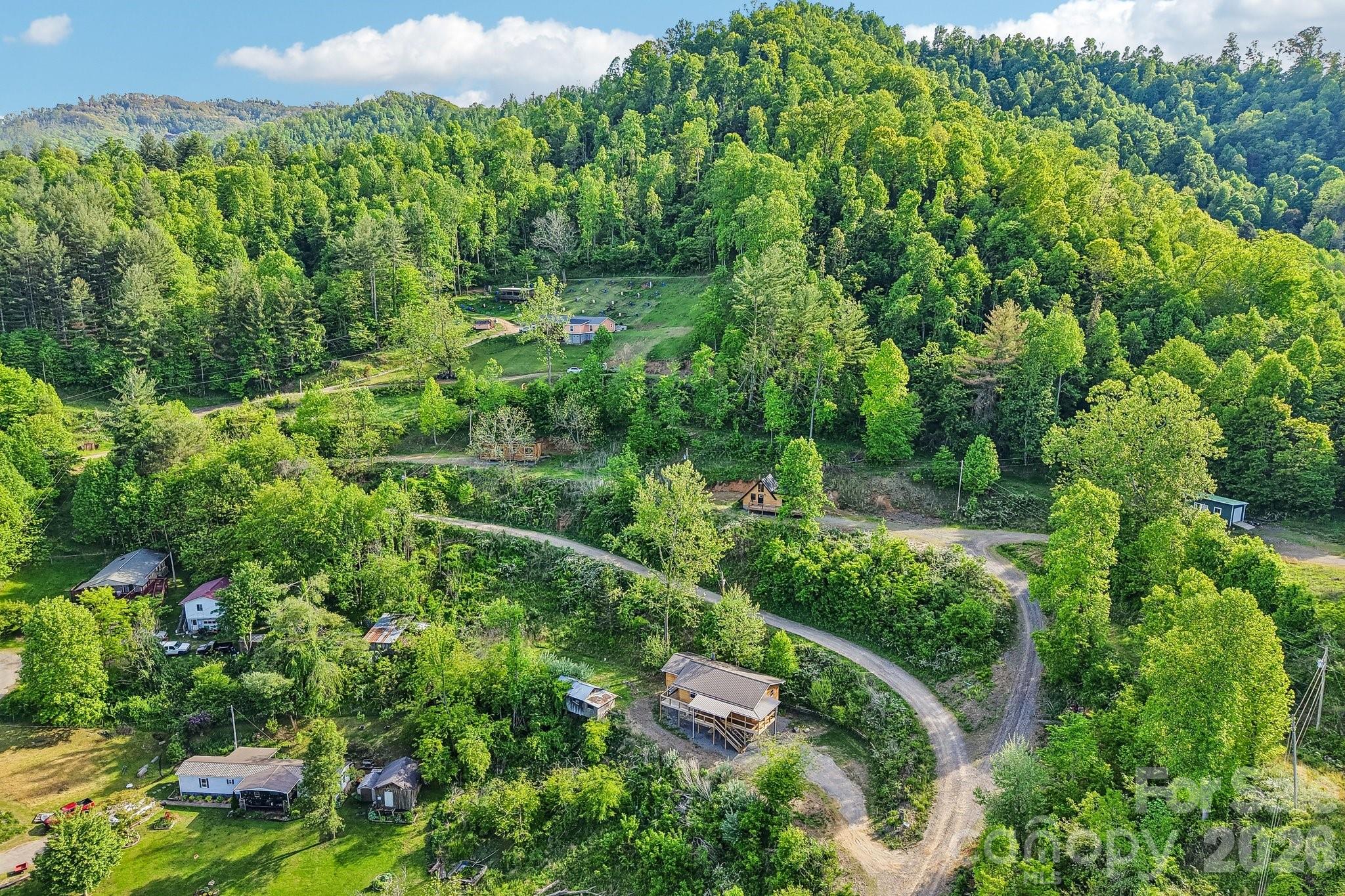 137 Red Maple Lane Burnsville NC 28714