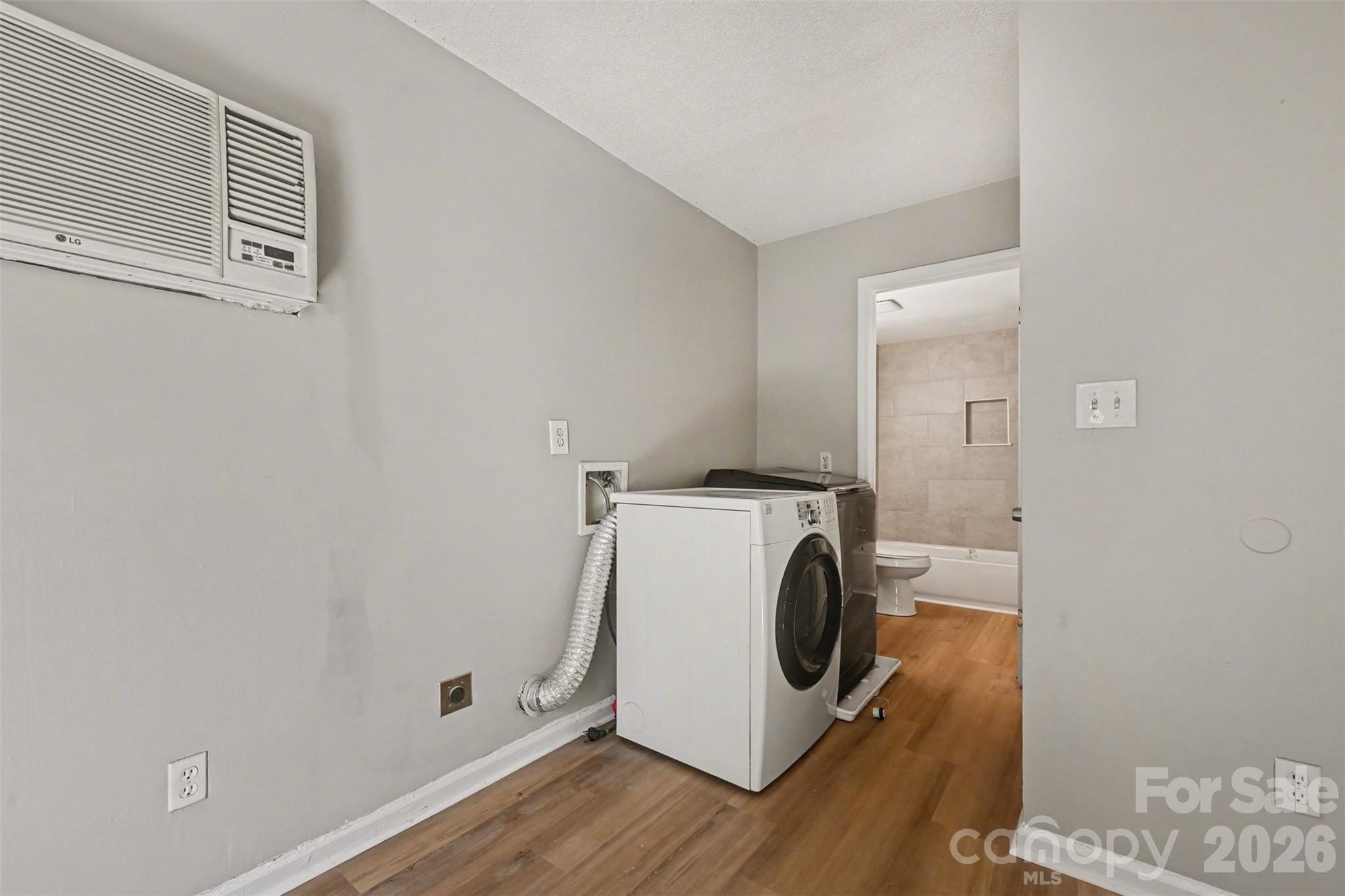 270/272 Spring Street SW Concord NC 28025