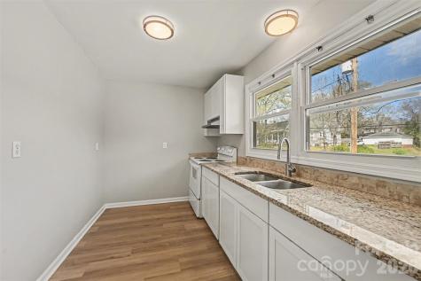 270/272 Spring Street SW Concord NC 28025