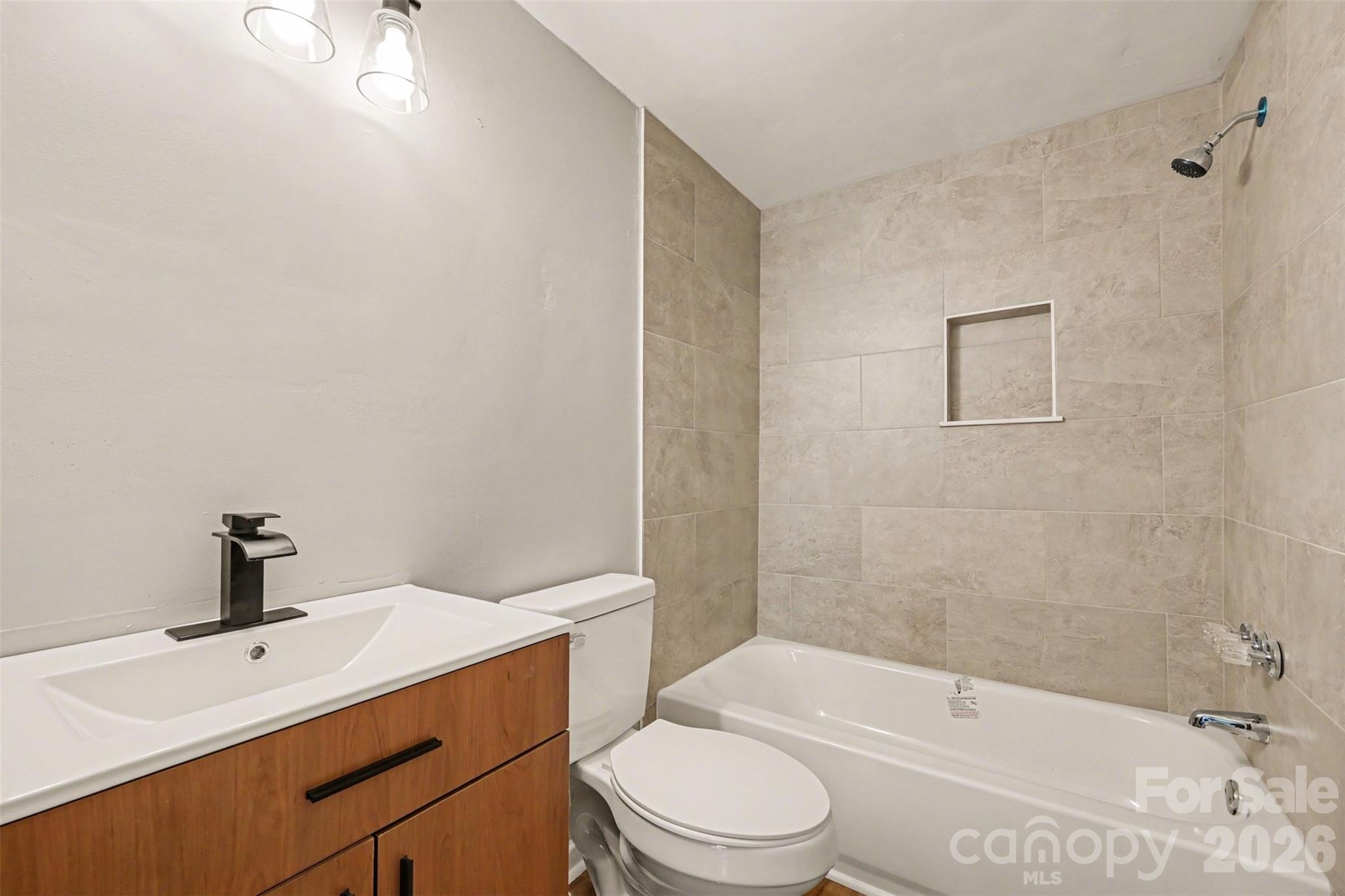 270/272 Spring Street SW Concord NC 28025