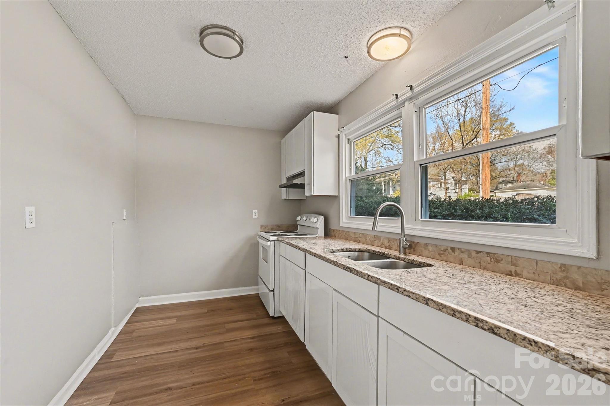 270/272 Spring Street SW Concord NC 28025