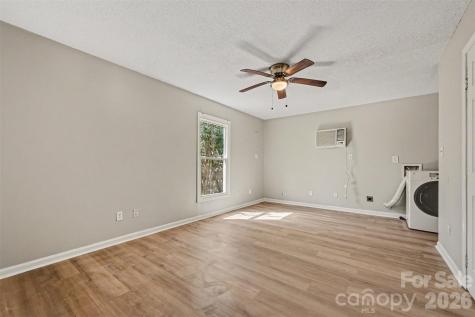270/272 Spring Street SW Concord NC 28025