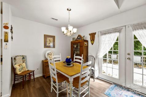 2836 Huntingtowne Farms Lane Charlotte NC 28210