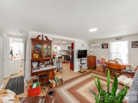 102 Lanier Street Mount Holly NC 28120