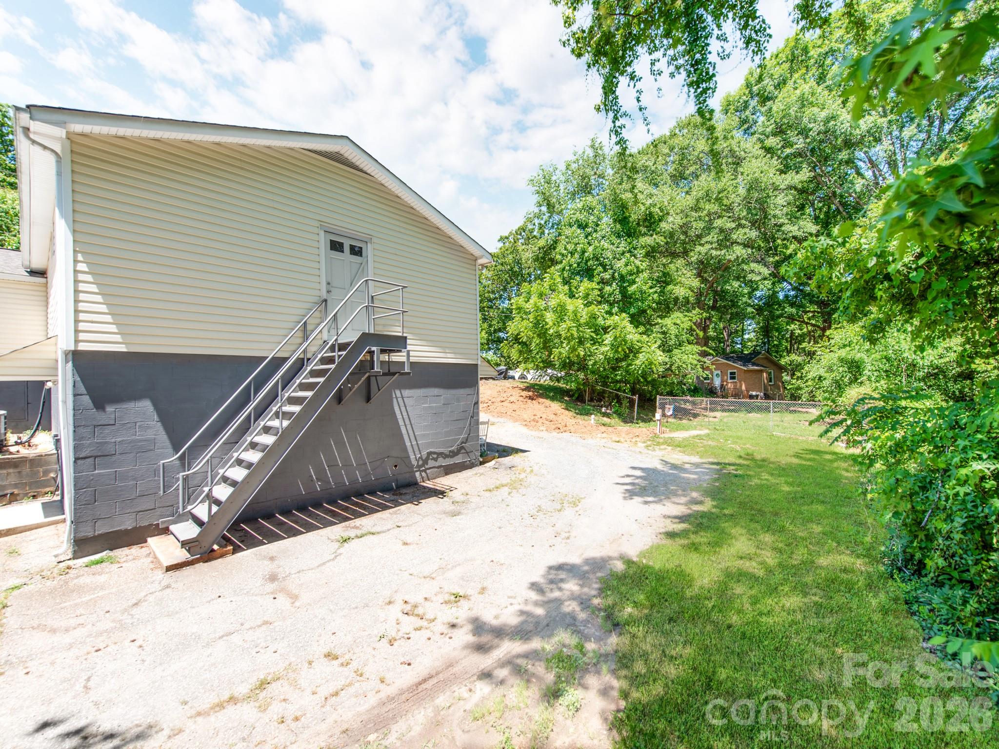 102 Lanier Street Mount Holly NC 28120