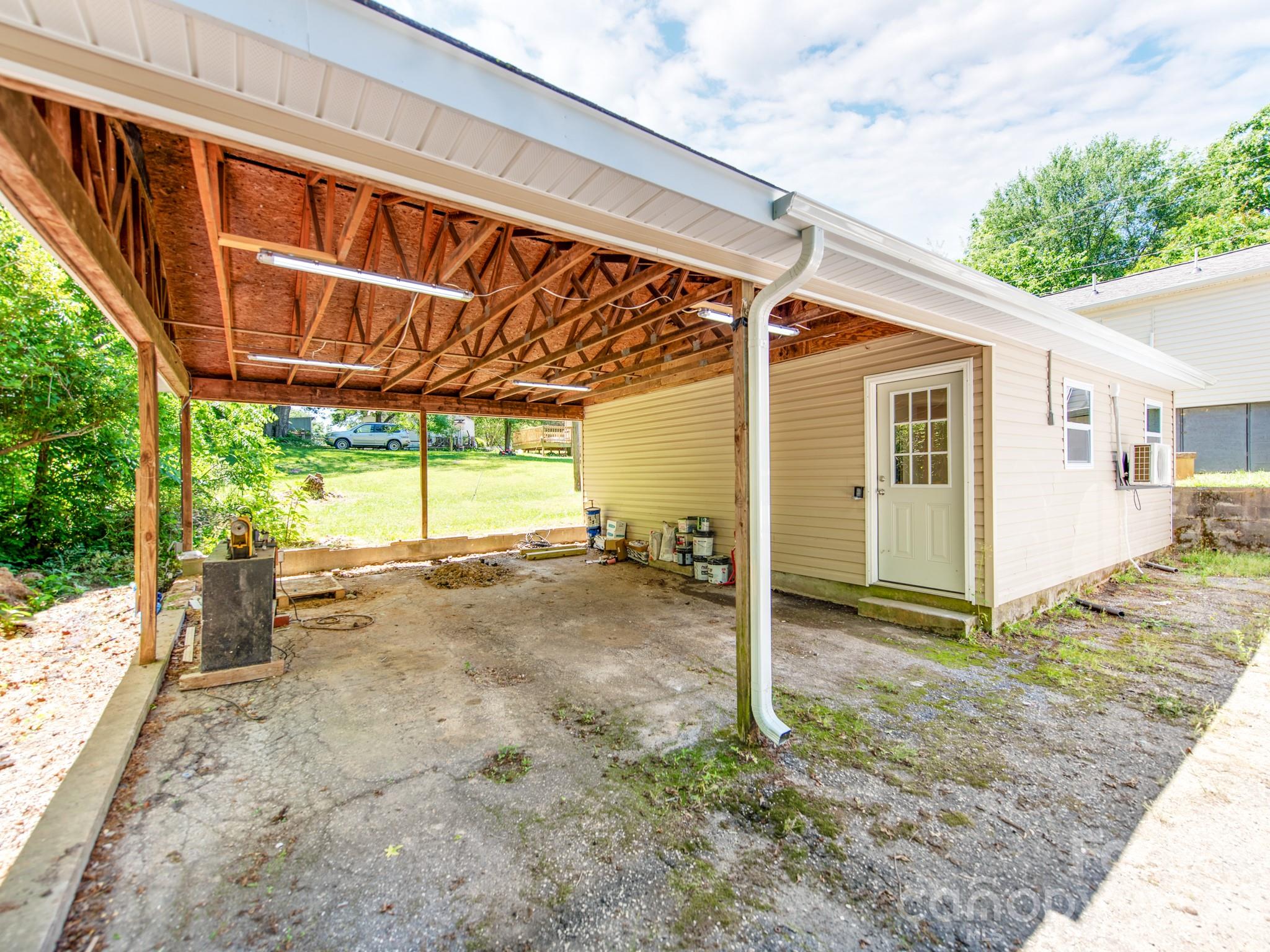 102 Lanier Street Mount Holly NC 28120