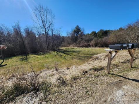 5 Becky Lane Fairview NC 28730