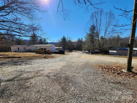 5 Becky Lane Fairview NC 28730