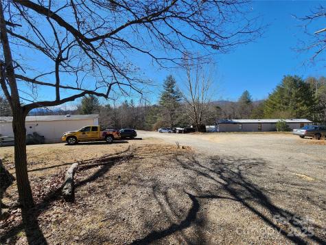 5 Becky Lane Fairview NC 28730