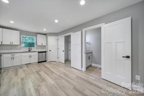 108-110 Carpenter Street Lincolnton NC 28092