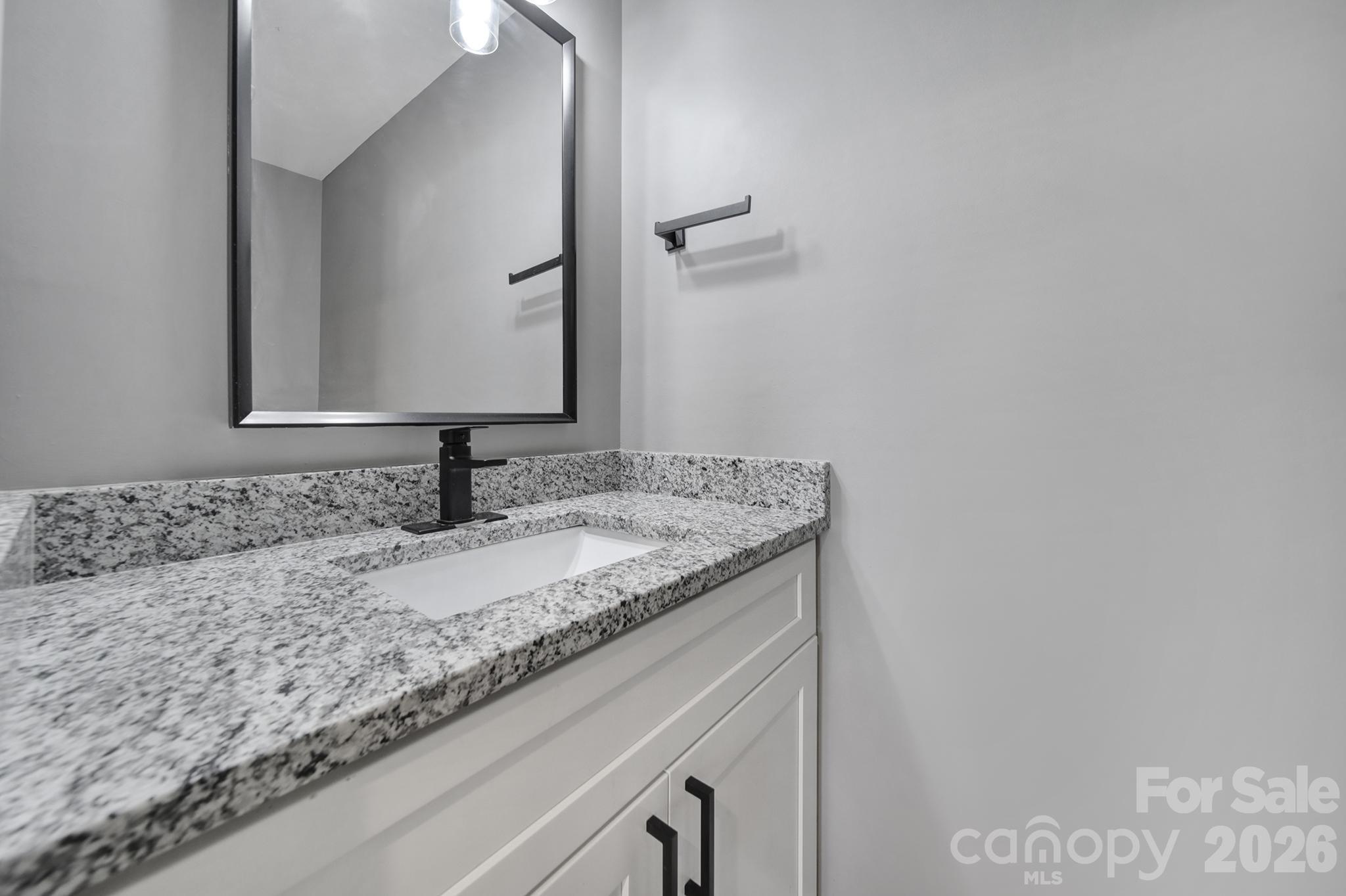 108-110 Carpenter Street Lincolnton NC 28092