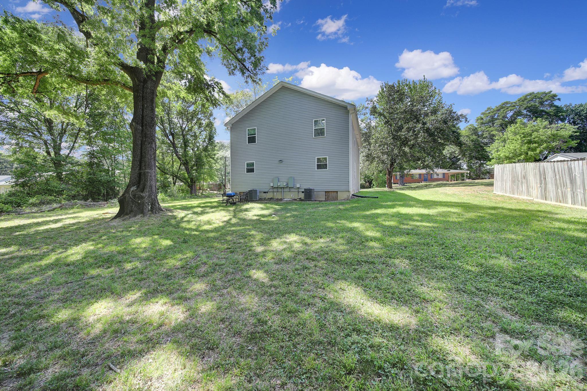 108-110 Carpenter Street Lincolnton NC 28092