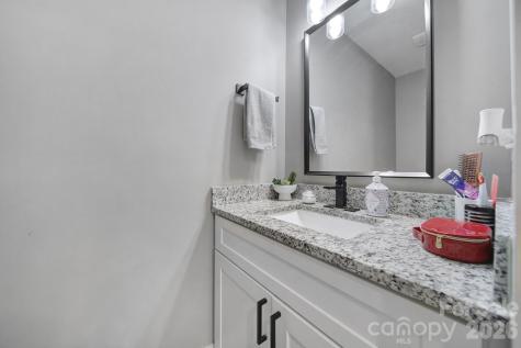 108-110 Carpenter Street Lincolnton NC 28092