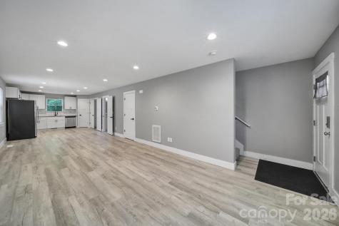 108-110 Carpenter Street Lincolnton NC 28092