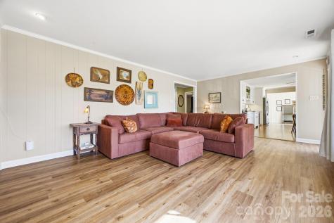 65 Westend Circle Waynesville NC 28785