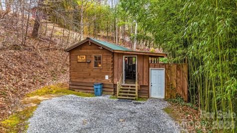 5830 Nc 209 Highway Hot Springs NC 28743