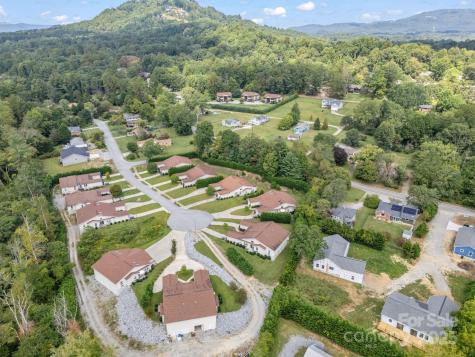 14 Cornerstone Way Hendersonville NC 28791