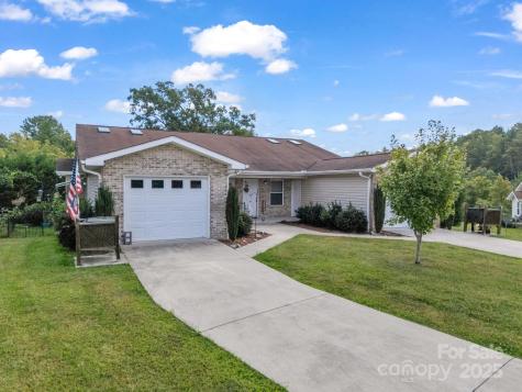 14 Cornerstone Way Hendersonville NC 28791