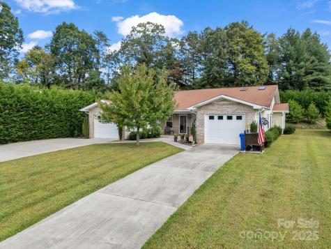 14 Cornerstone Way Hendersonville NC 28791