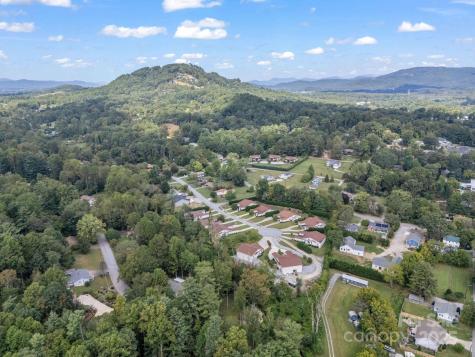 14 Cornerstone Way Hendersonville NC 28791