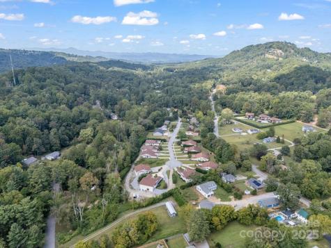 14 Cornerstone Way Hendersonville NC 28791