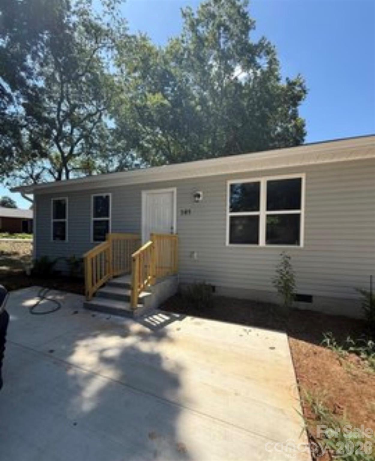 432 & 436 N Caldwell Avenue Newton NC 28658